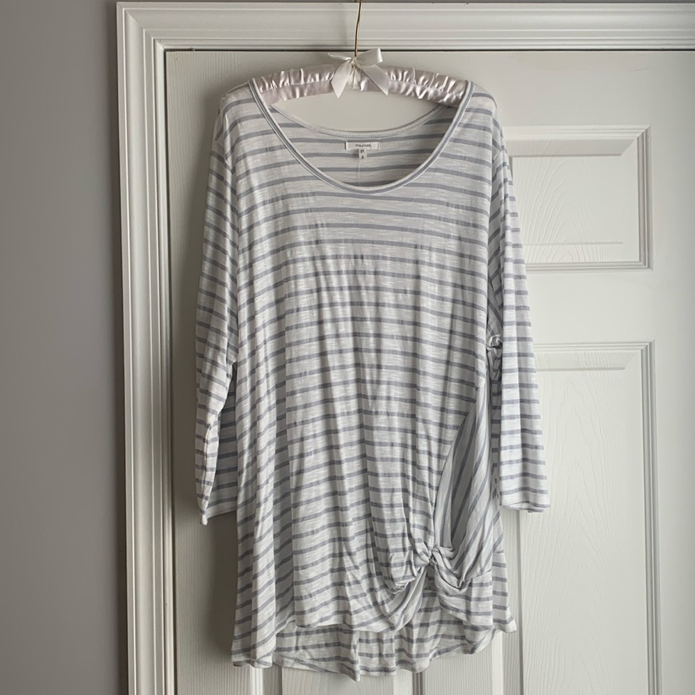 Maurice’s 3X Gray & White striped shirt scoop neck w/ knot detail, 3/4 sleeve